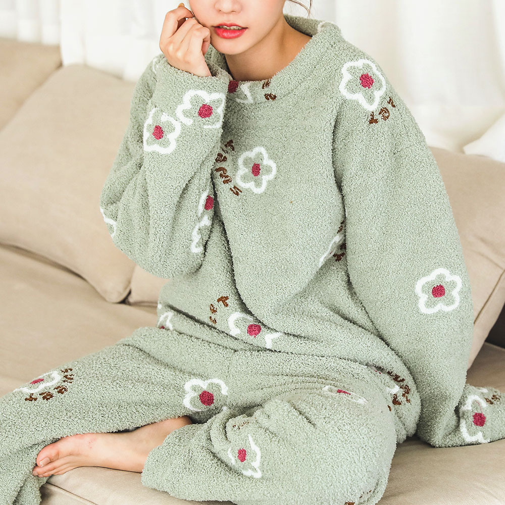 야생화 투피스 뽀글이 털잠옷 여성 겨울잠옷 홈웨어 파자마 상하복